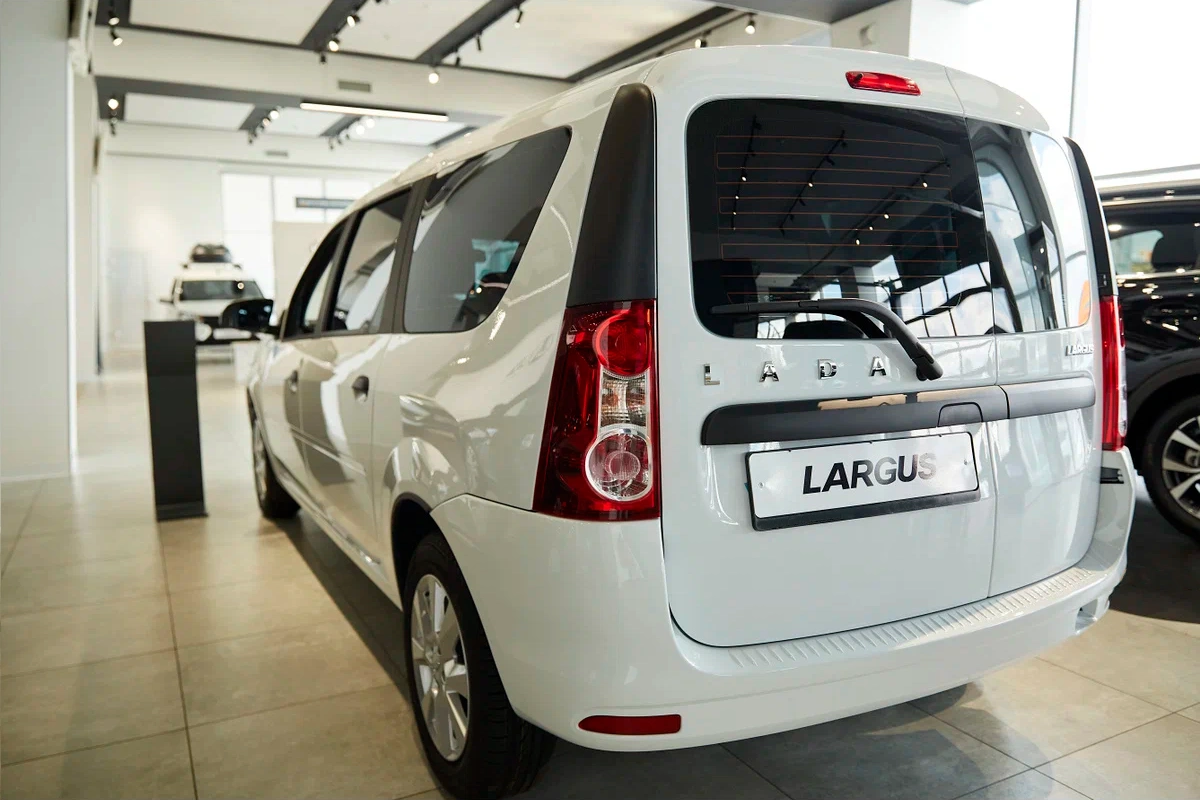 Lada Largus в Краснодар - еще фото